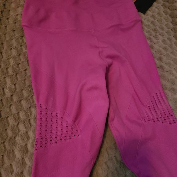 NUX Active fuschia set - Picture 4 of 6